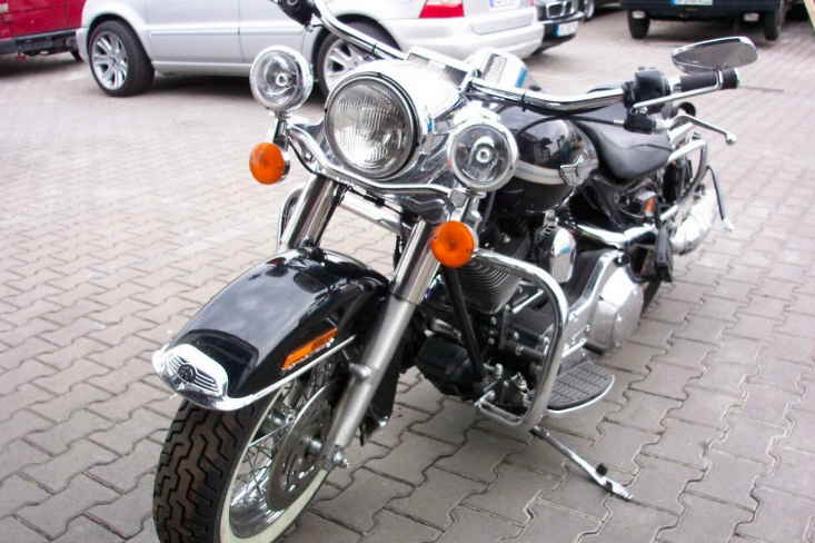 Bild_3338 Harley 2003 Front links