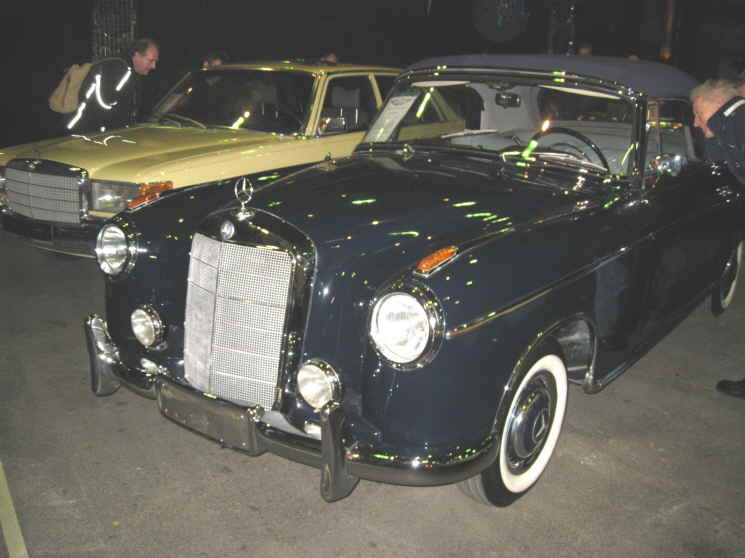 IMG_1259 Mercedes S 220 blau